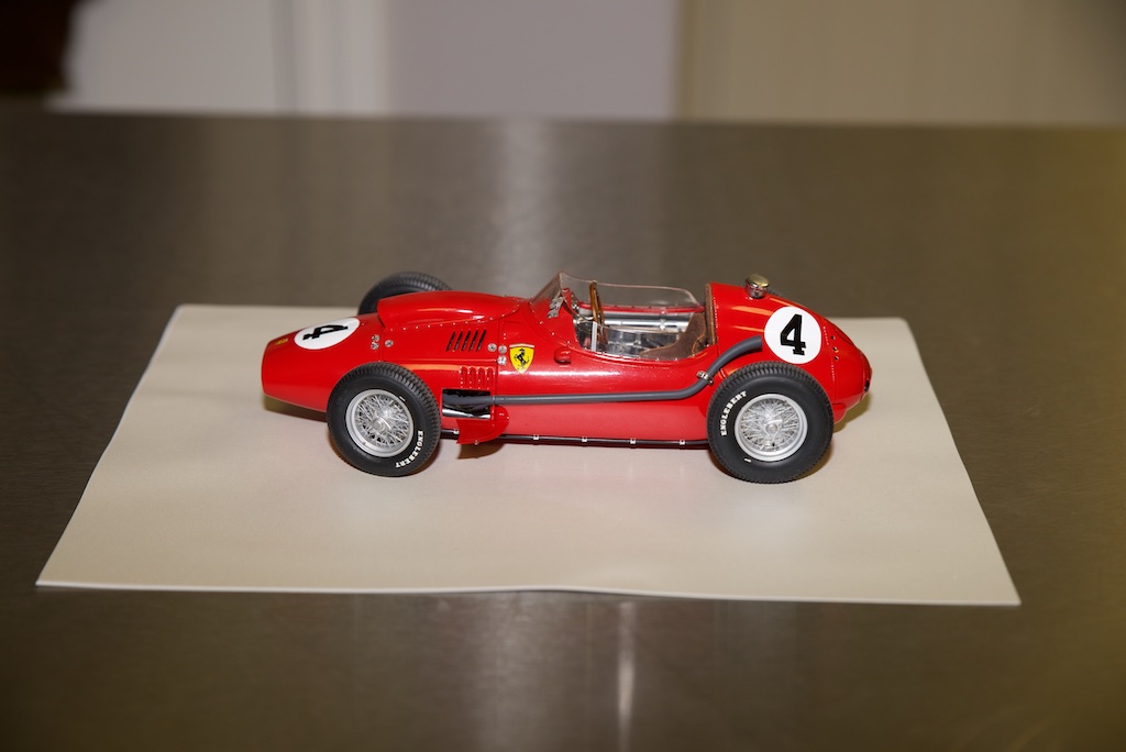 1-18 FERRARI DINO 246 F1 BY EXOTO14