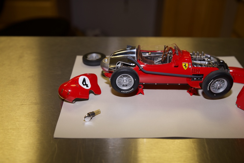 1-18 FERRARI DINO 246 F1 BY EXOTO3